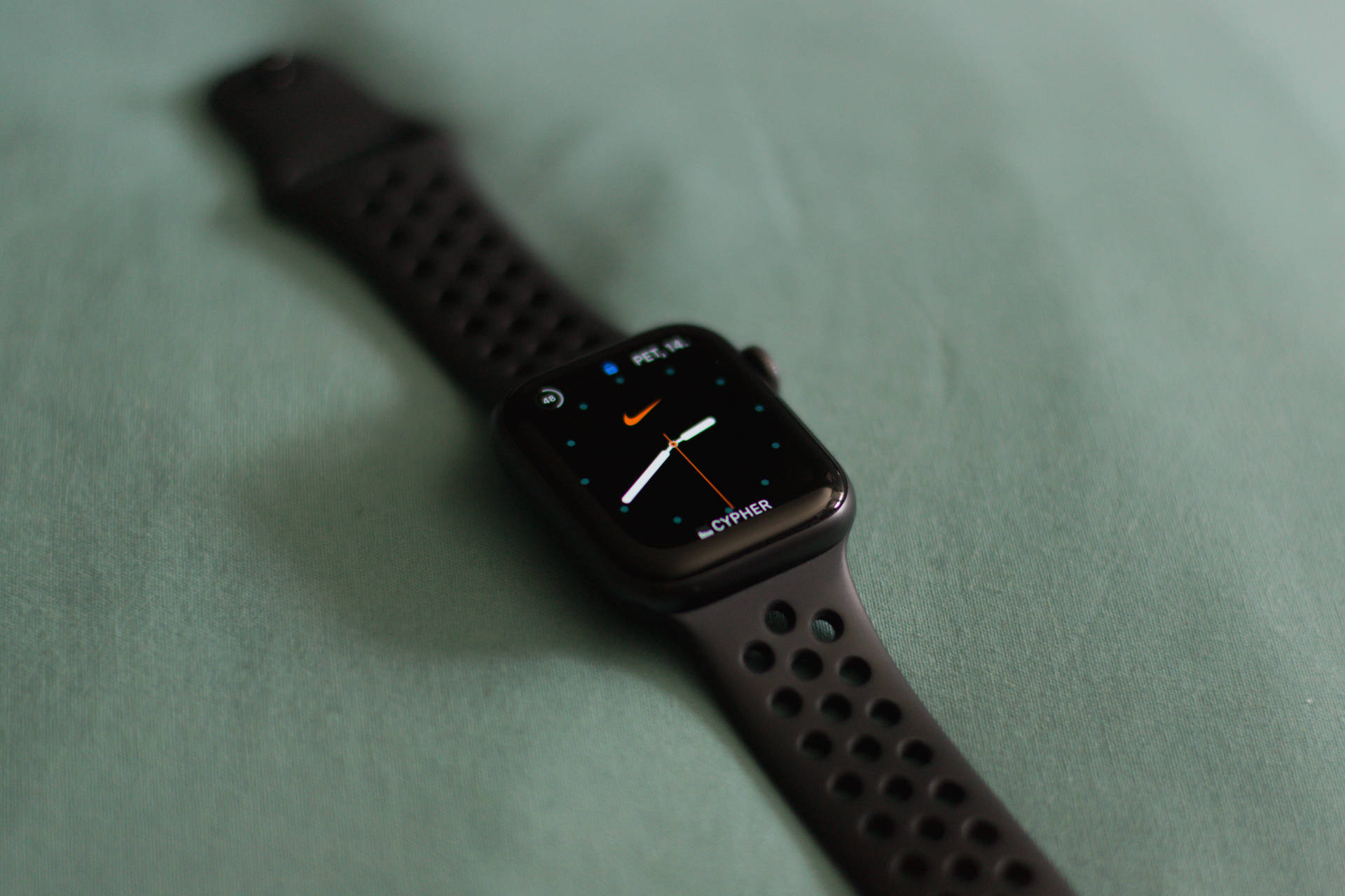 Black Minimalist Smartwatch