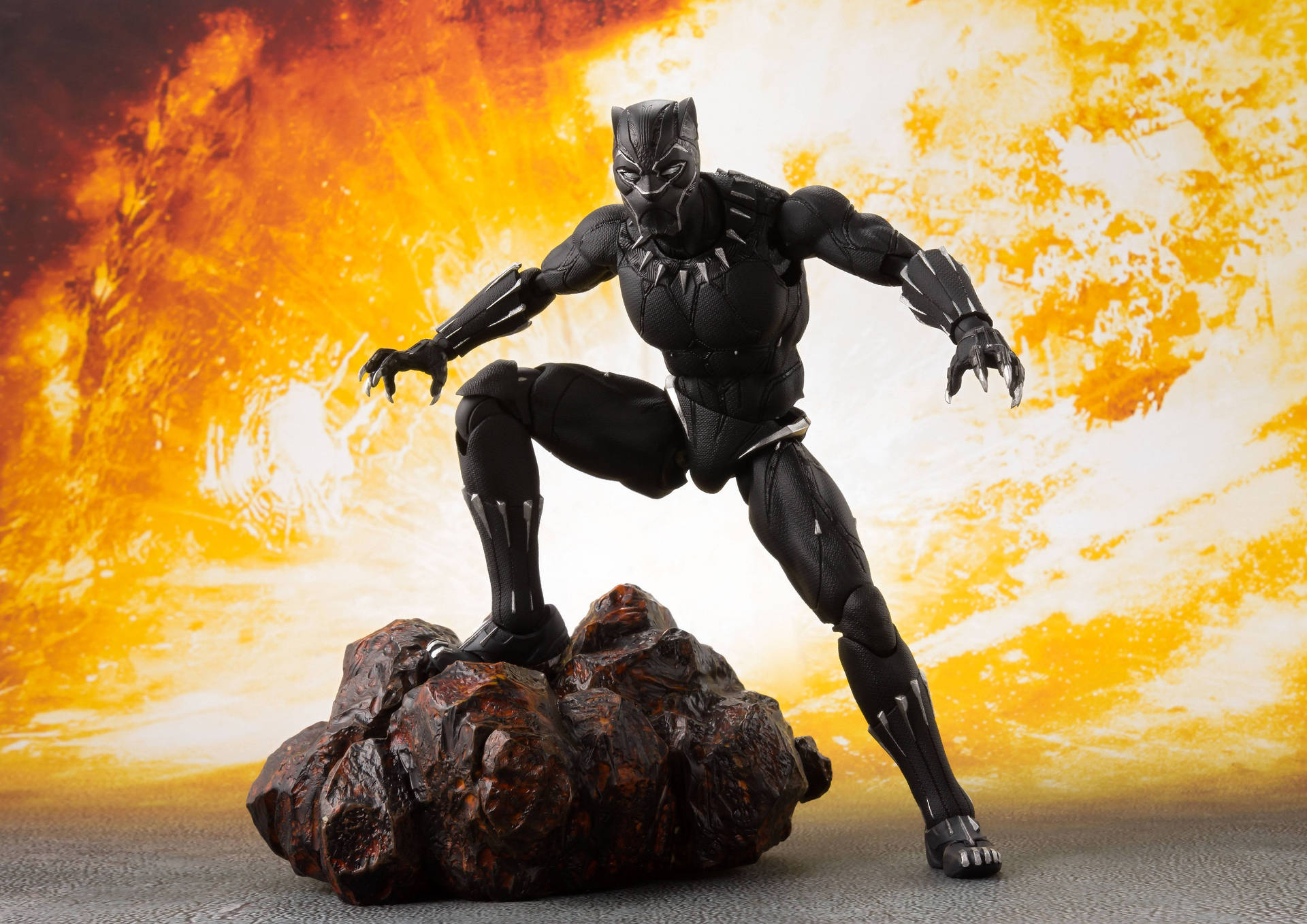 Black Panther 4k Ultra Hd Dark Action Figure
