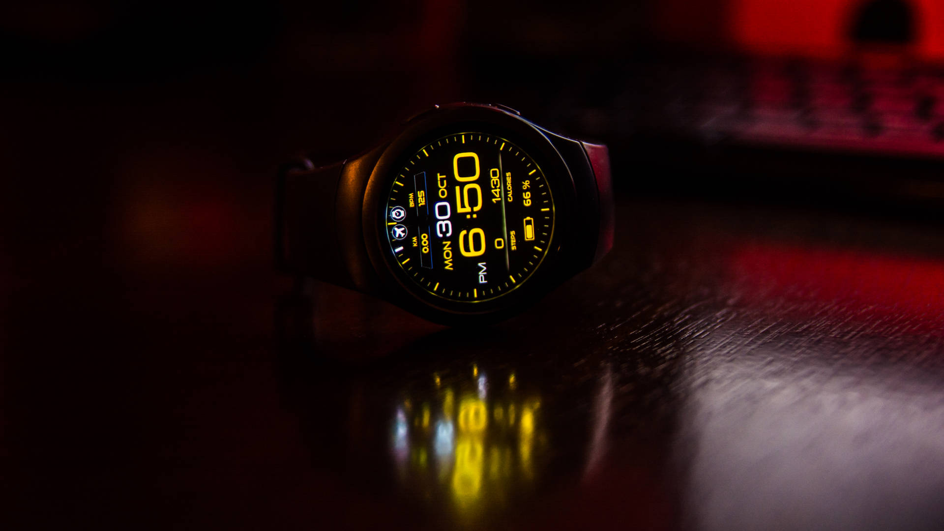 Black Smartwatch Yellow Led Display