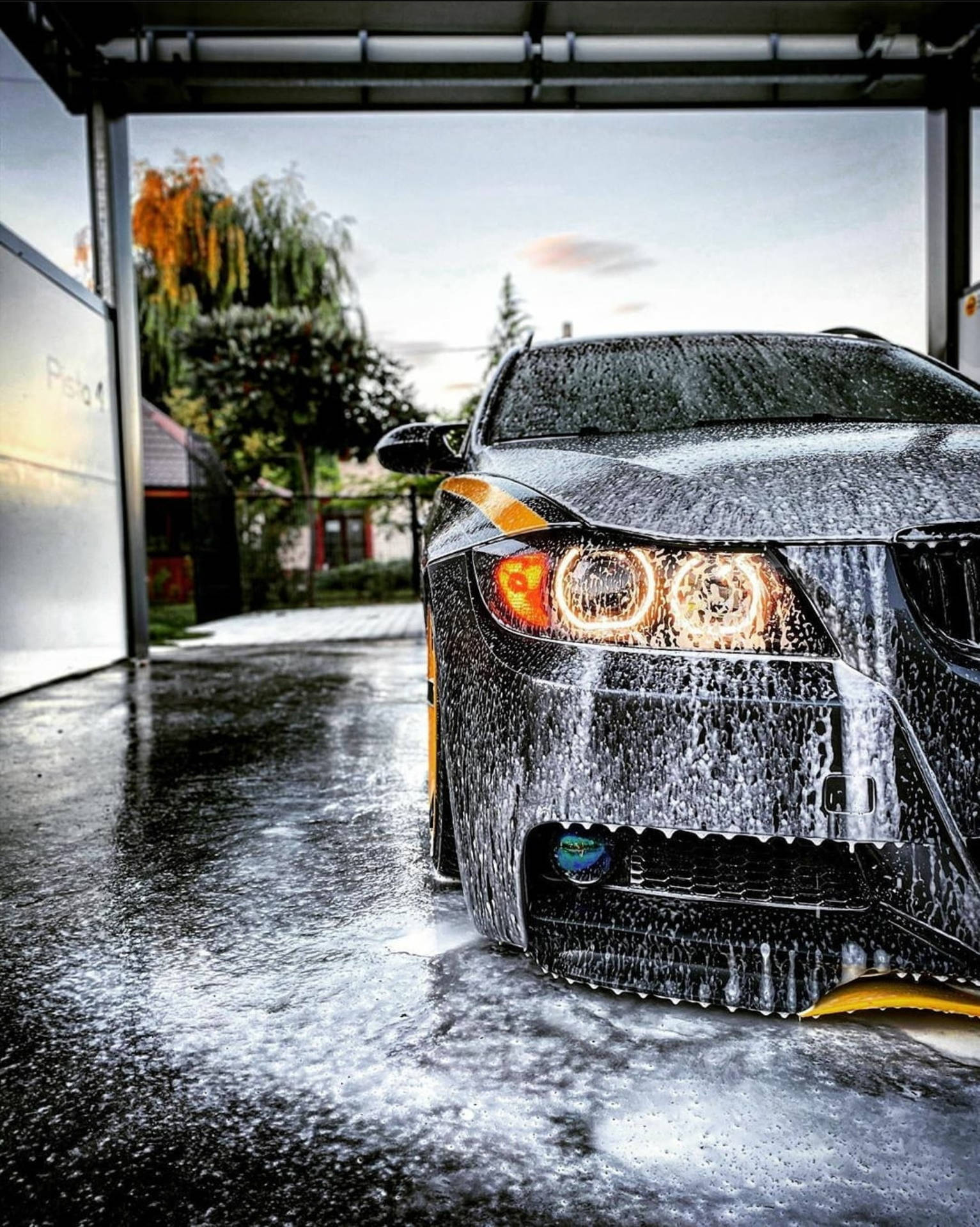 Black Sports Car Wash Background