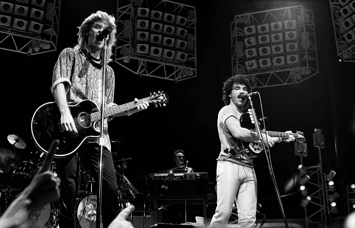 Black White Daryl Hall John Oates Live Performance Background