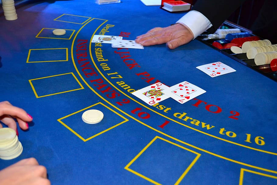 Blackjack Dealer Sliding Cards