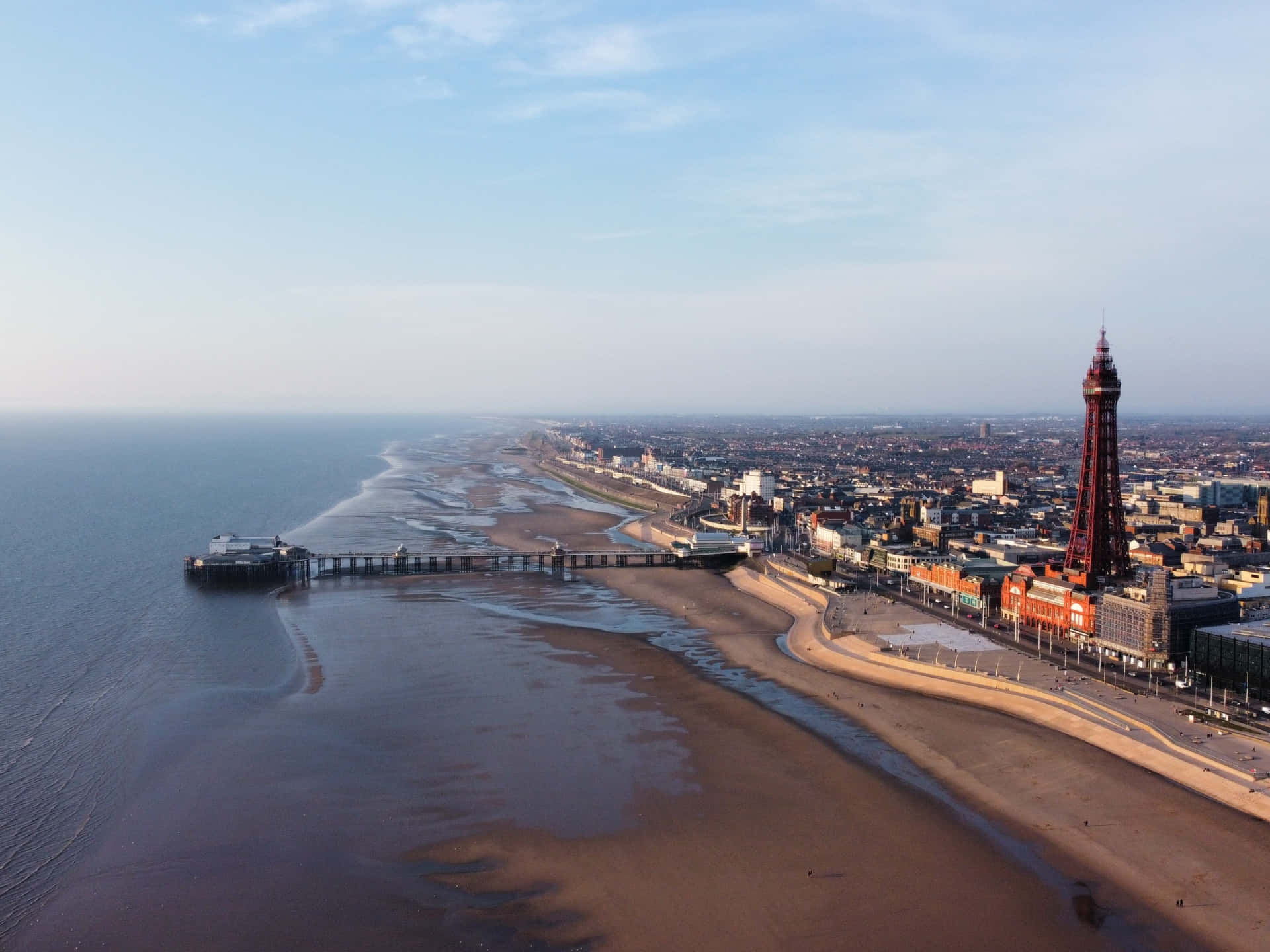 Blackpool Tower By The Beach Desktop Background