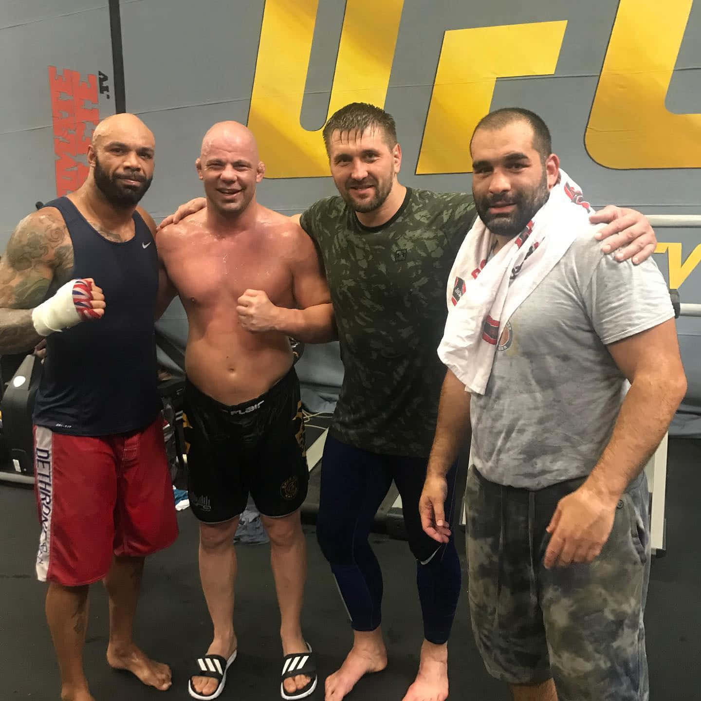 Blagoy Ivanov With Fellow Ufc Fighters Background