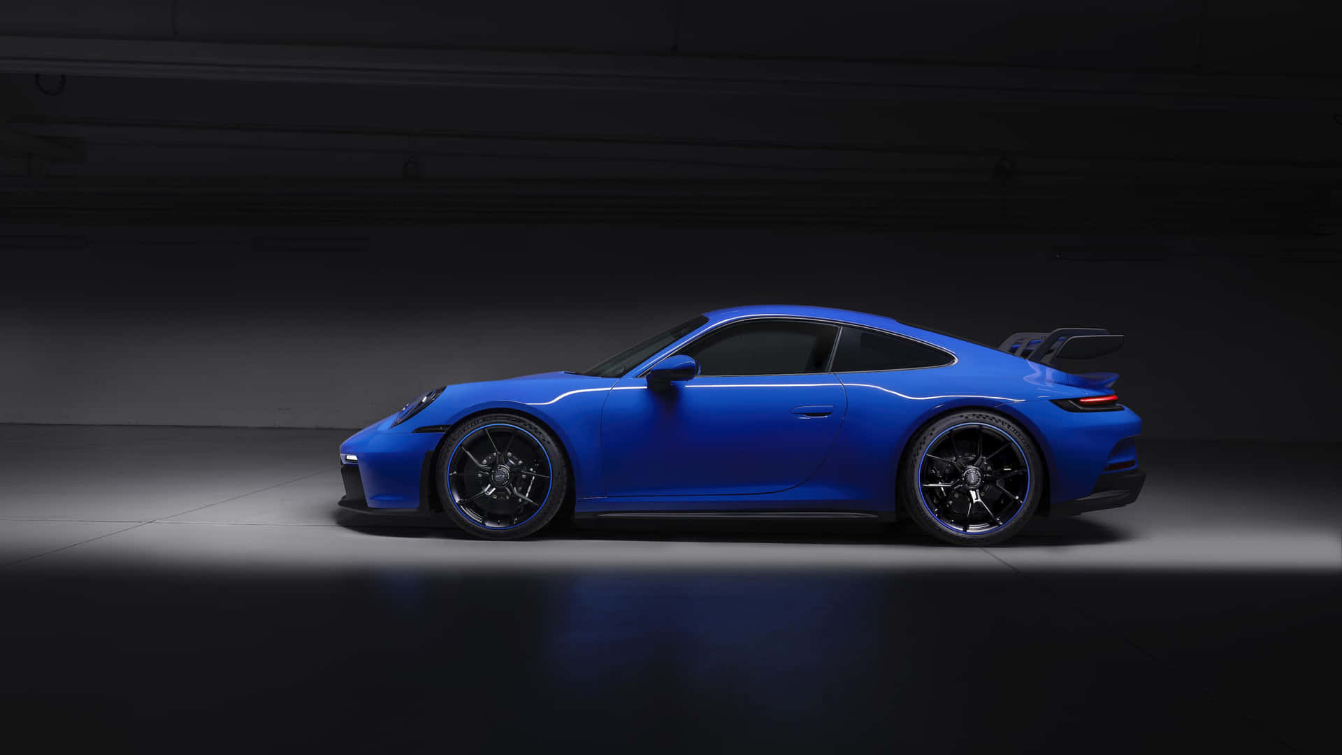 Blazing Speed:beautiful 4k Ultra Hd Porsche