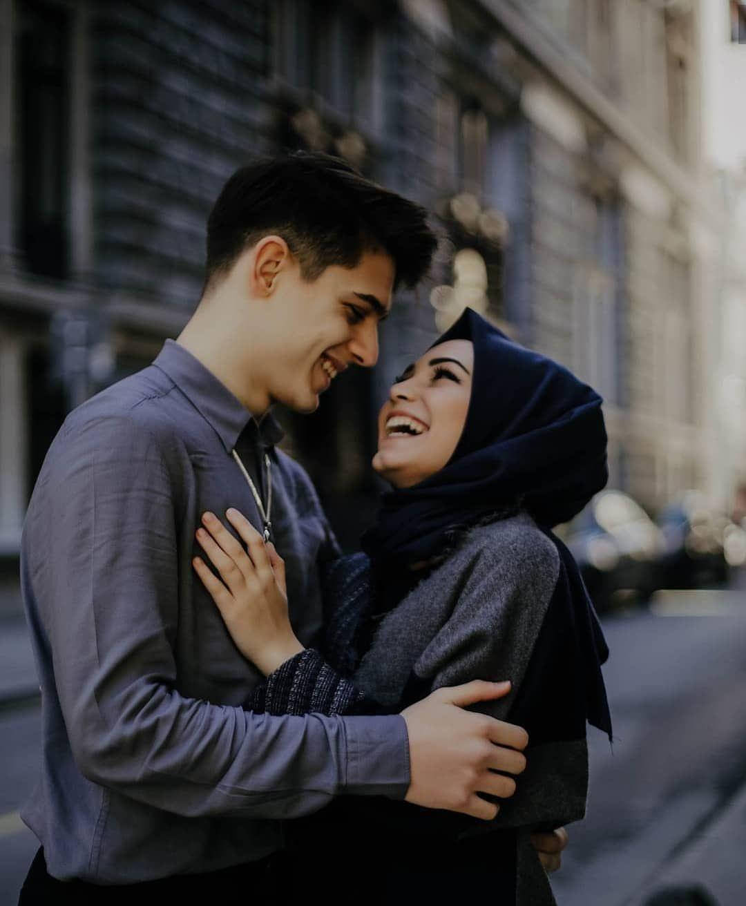 Blissful Muslim Couple Background