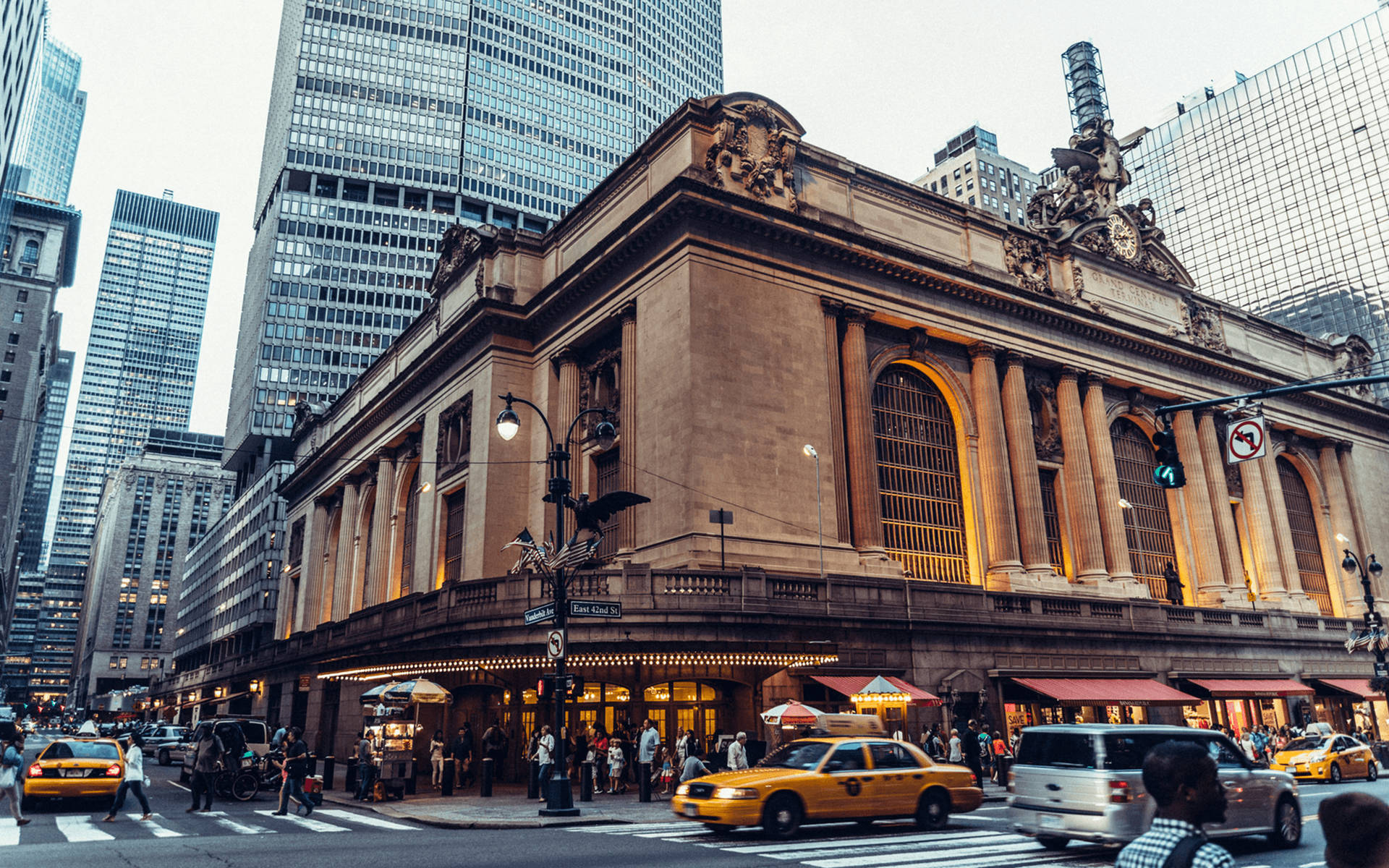 Block Corner Grand Central Terminal Background