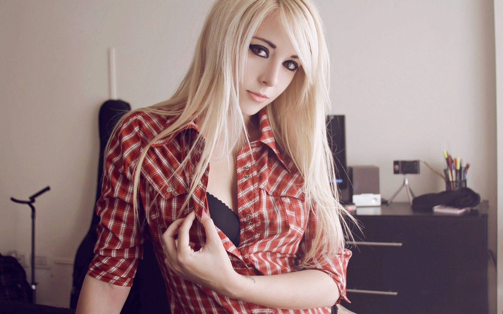 Blonde Girl Office Room Background