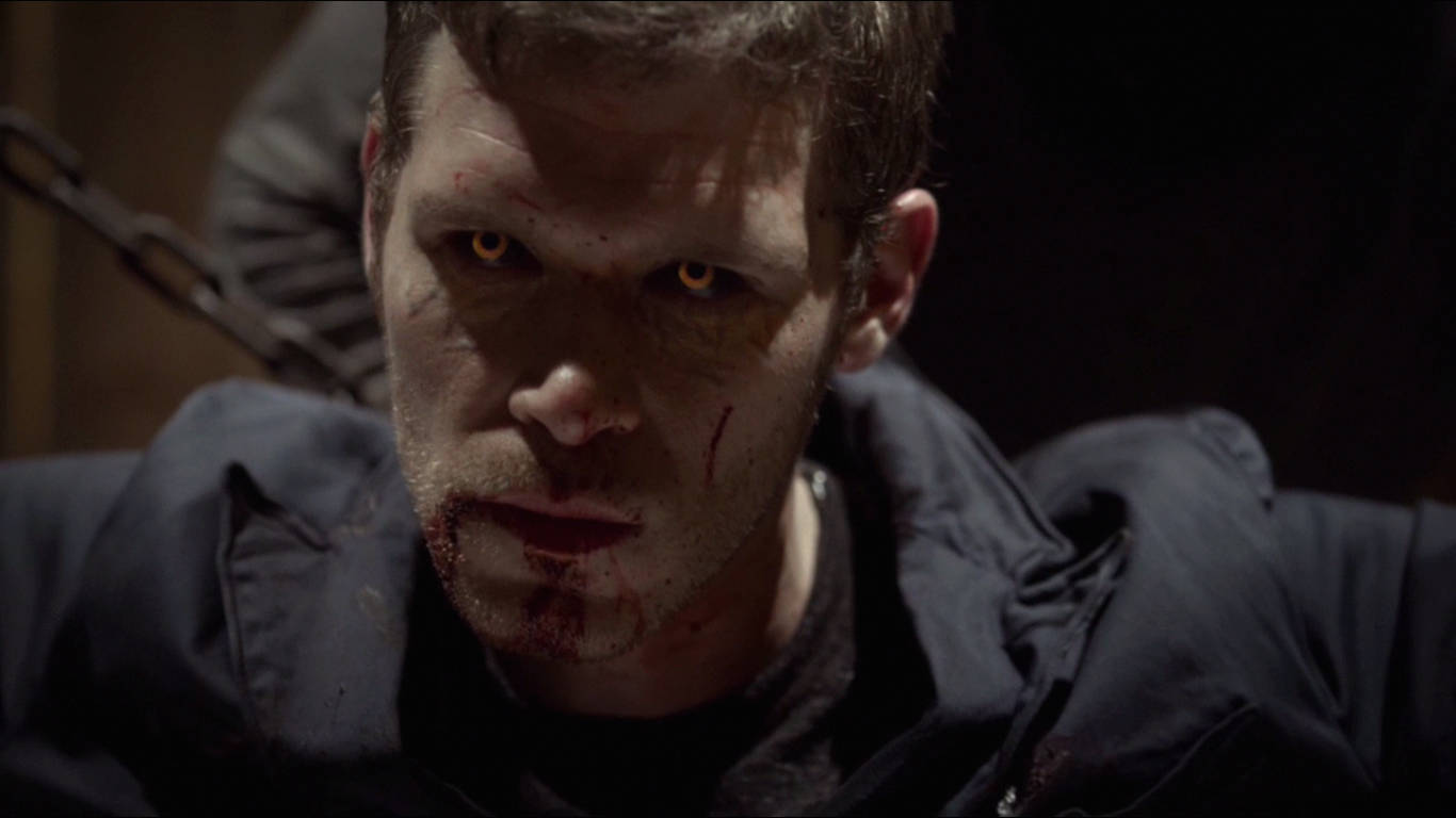 Bloody Klaus Mikaelson With Glowing Eyes