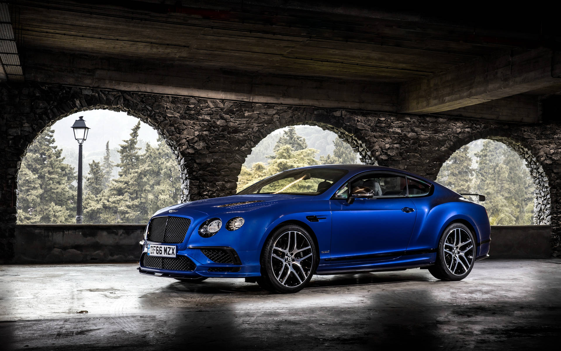 Blue 2017 Continental Gt Bentley Hd Background