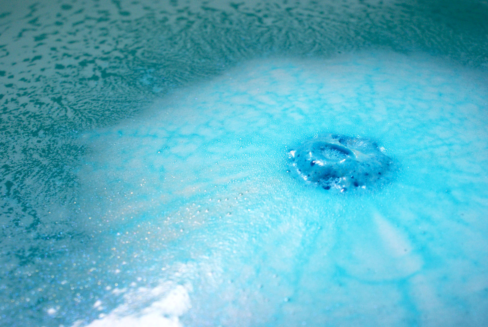 Blue Bath Bomb Lush Dissolving