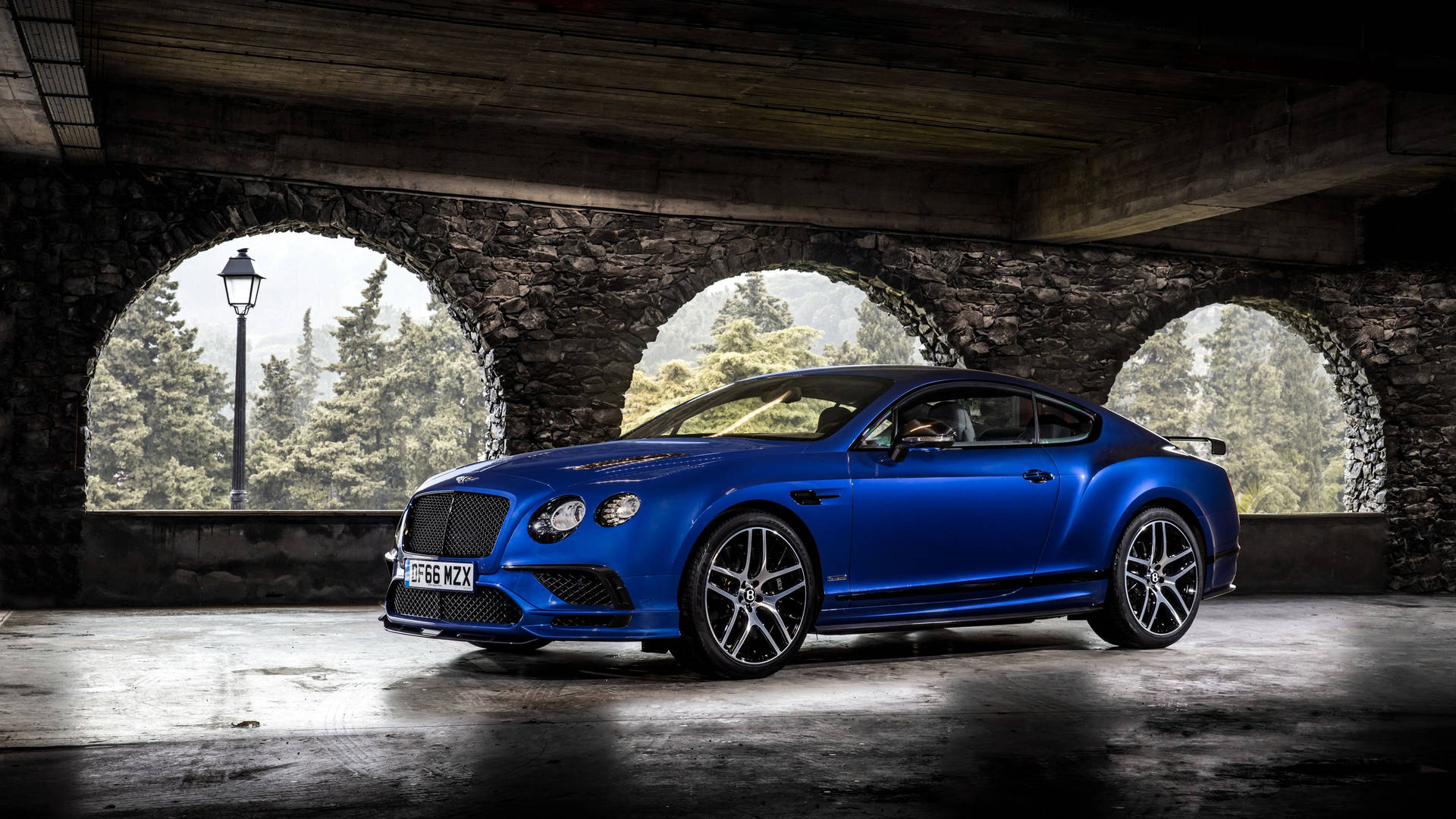 Blue Bentley Continental Supersports Background
