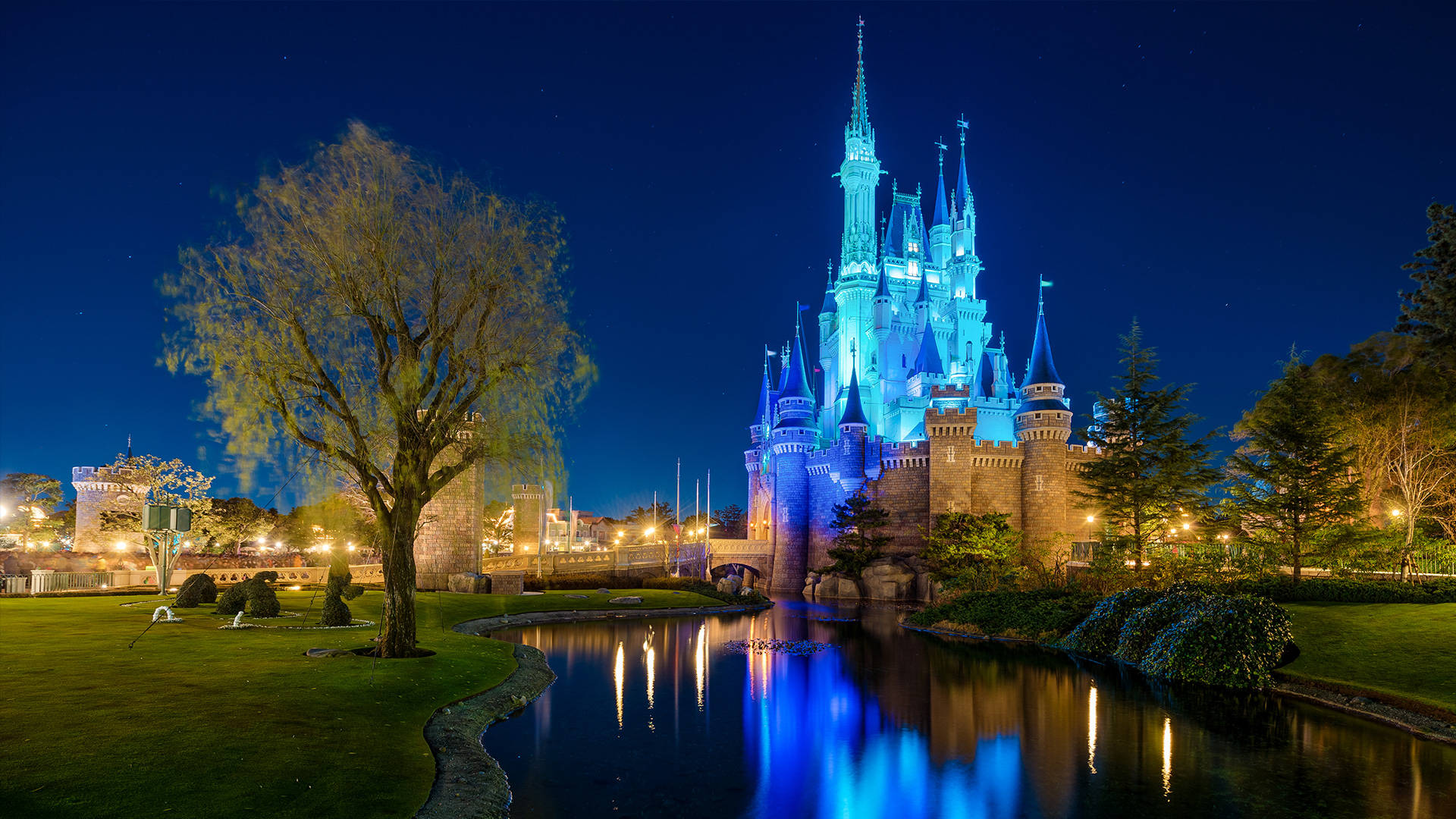 Blue Castle Walt Disney World Desktop Background