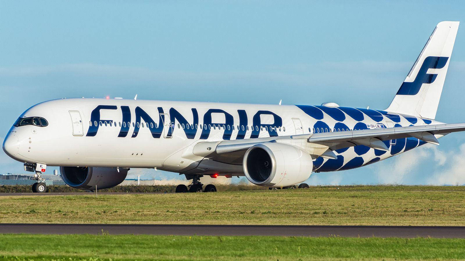 Blue Circle Finnair Background