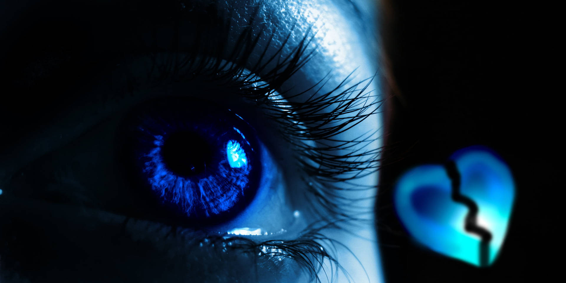 Blue Eye Heart Broken 4k Background