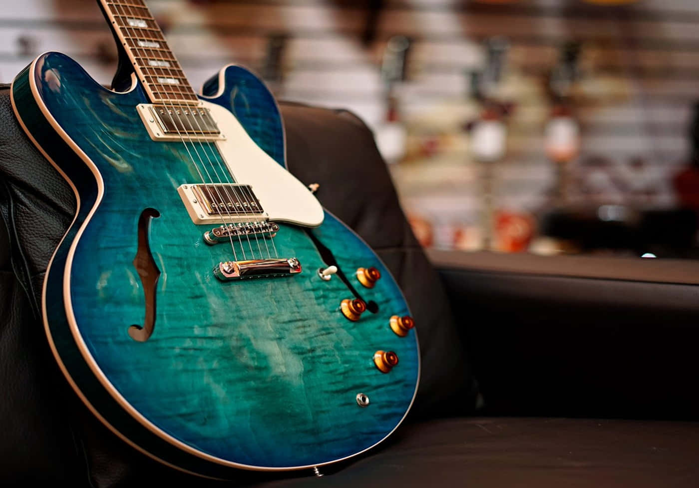 Blue-green Gibson 335 Background