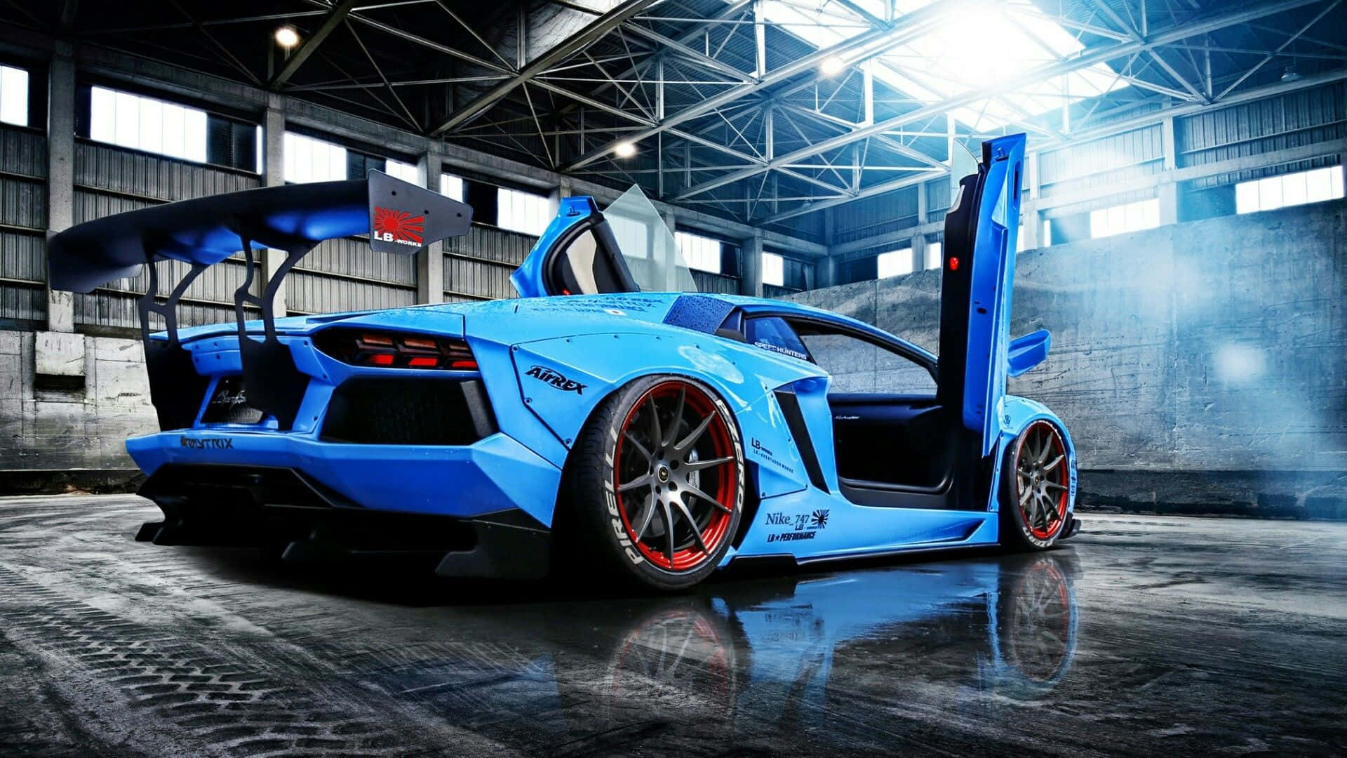 Blue Lamborghini Aventador Cool Features