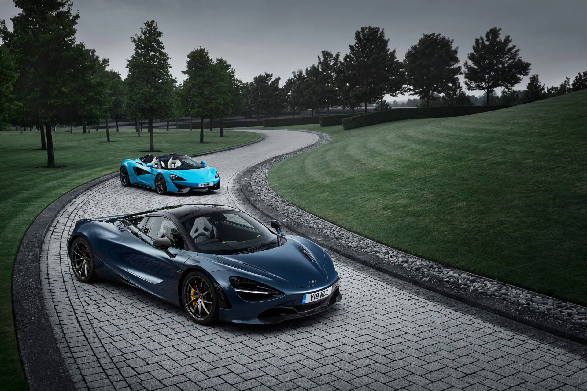 Blue Mclaren Spyders