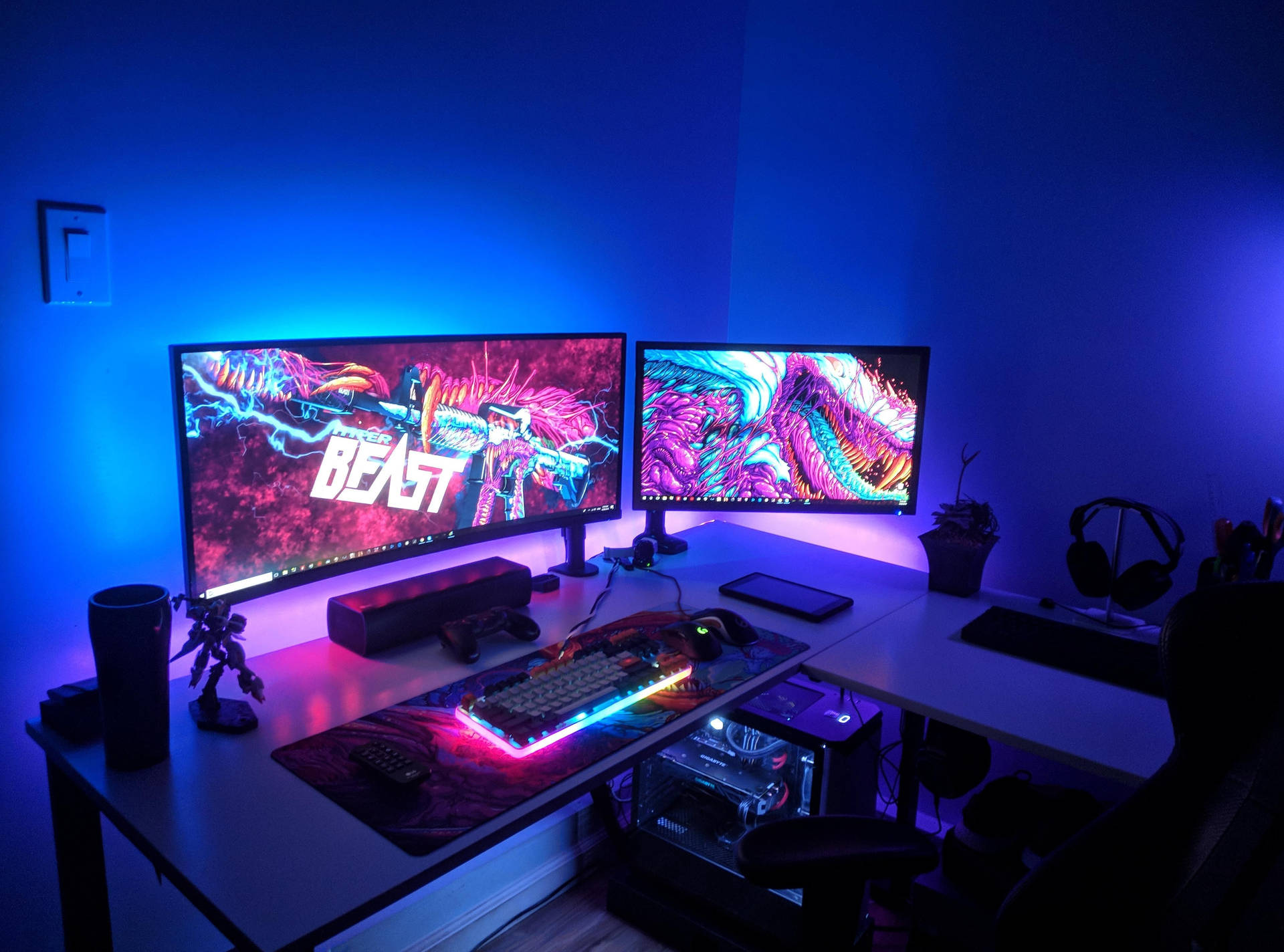Blue Room With Computers And Desk Background