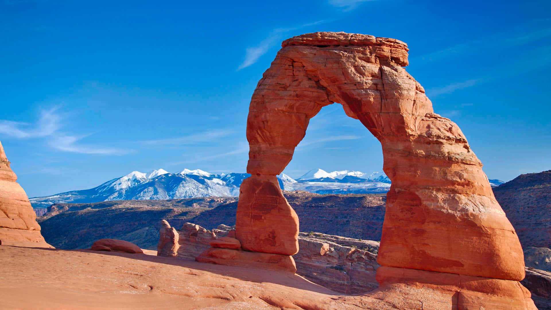 Blue Skies At Delicate Arch Background