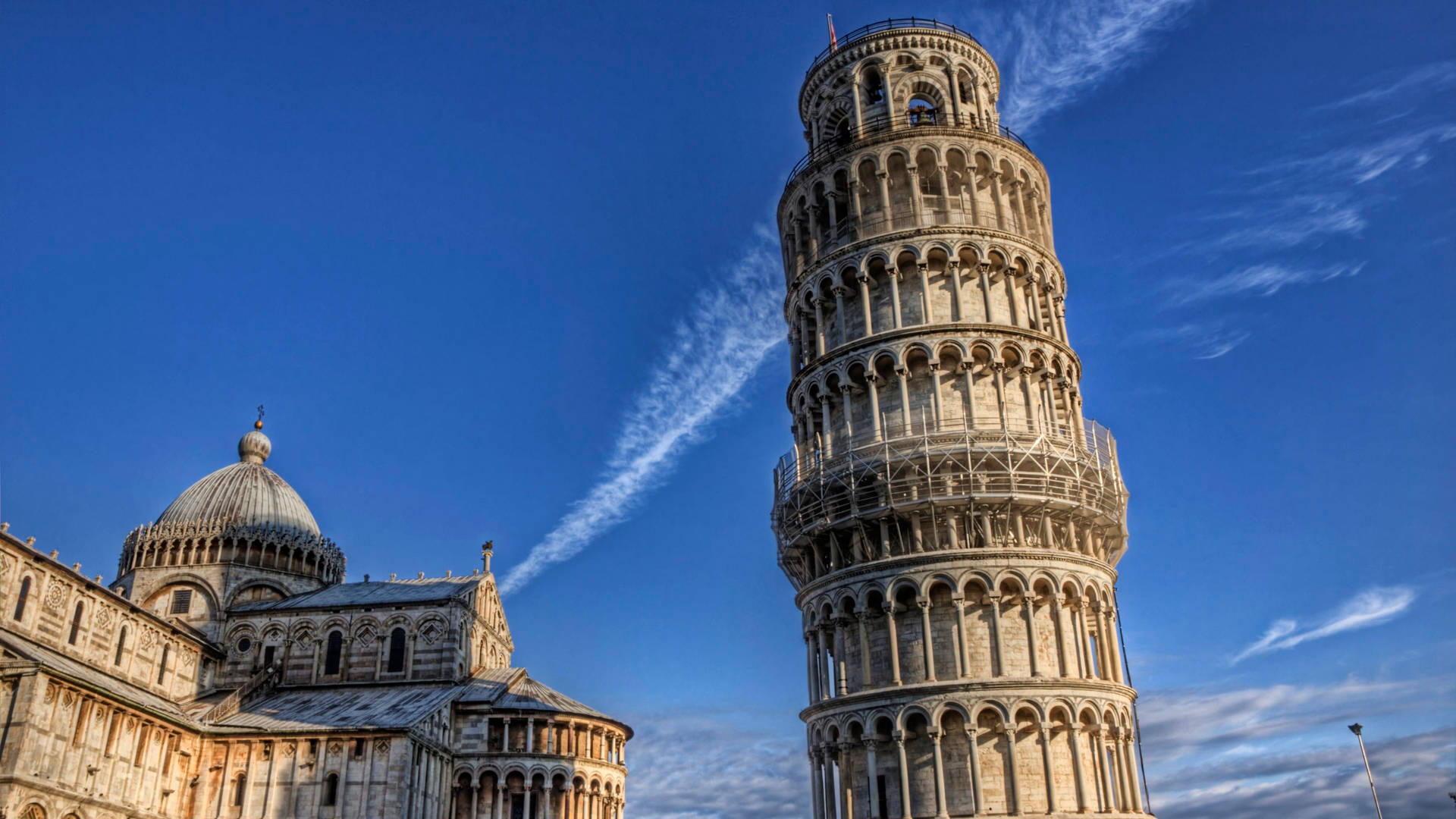 Blue Sky Pisa Leaning Tower Background