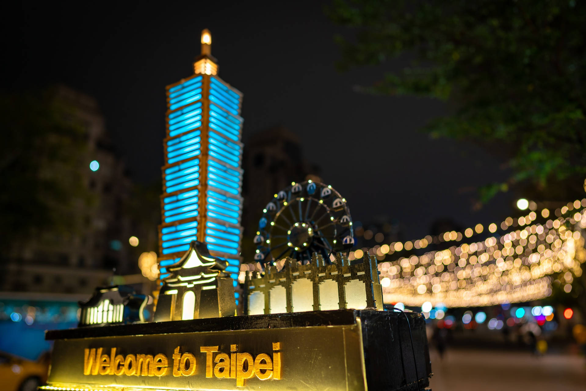 Blue Taipei 101 Souvenir