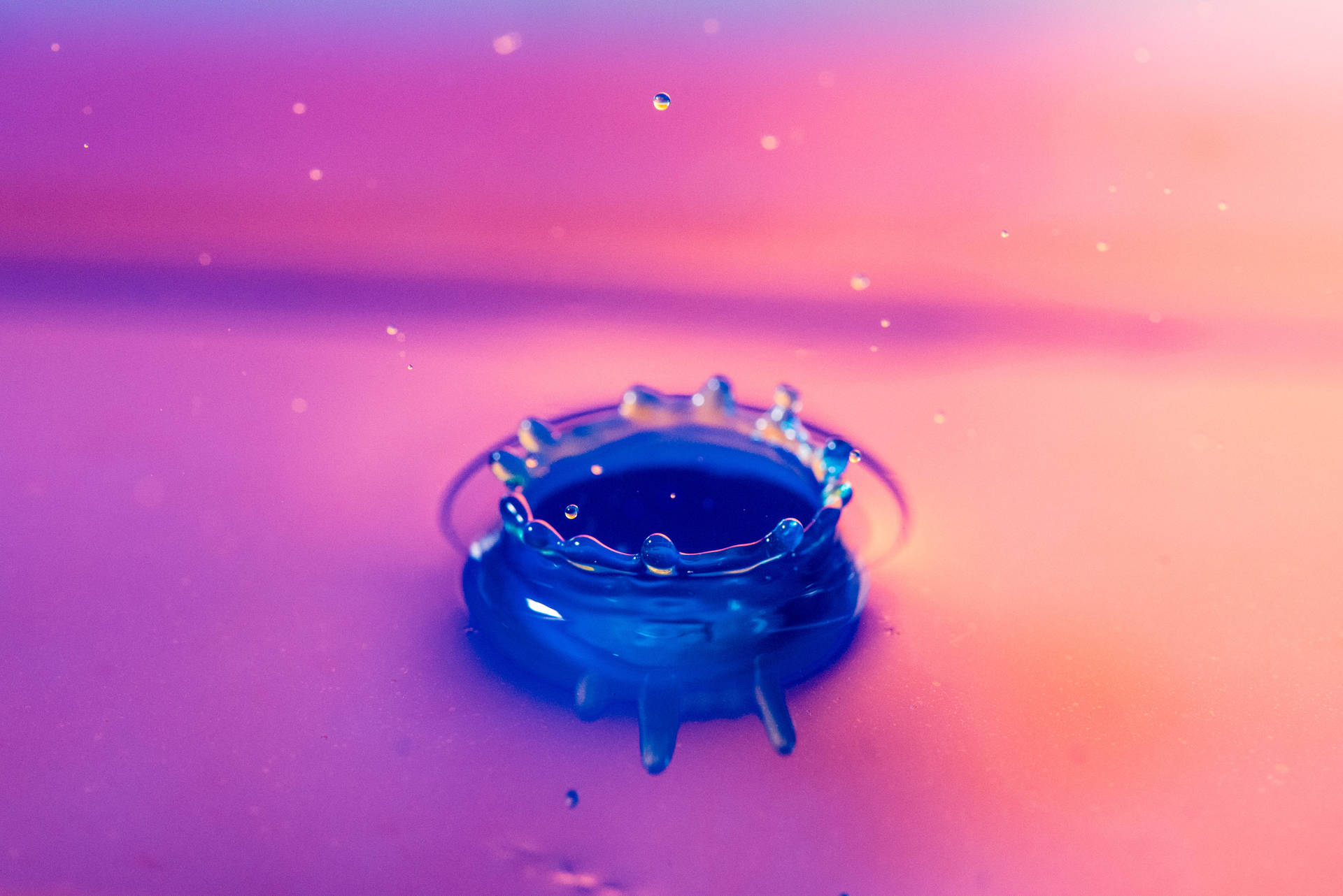 Blue Water Droplet Background