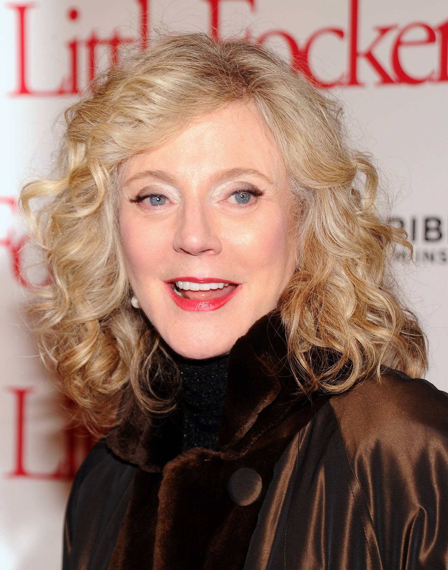 Blythe Danner Curly Hair Background