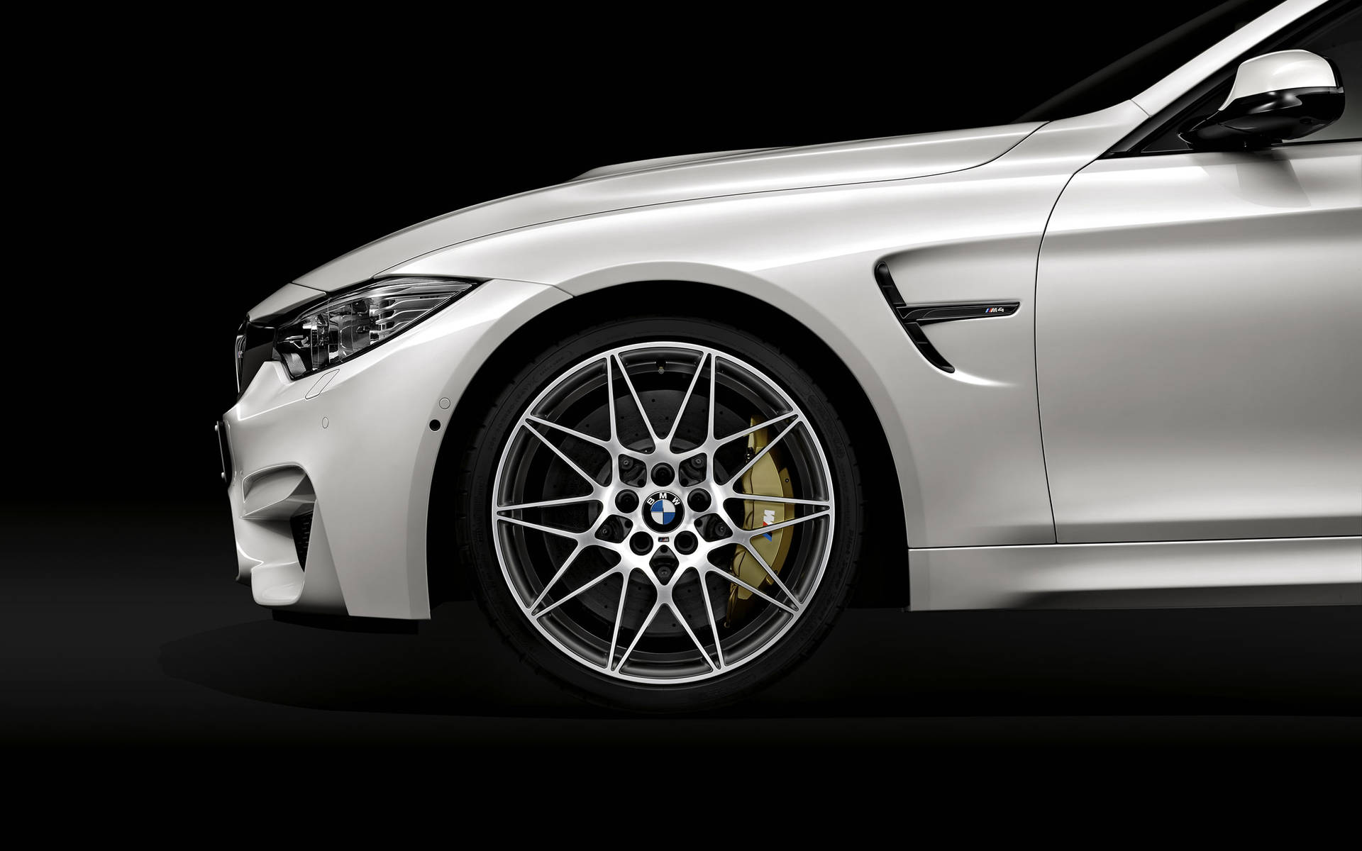 Bmw M4 Coupé Front Side Background