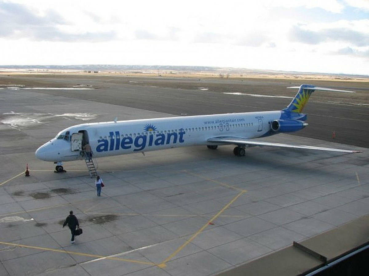 Boarding Allegiant Air Background