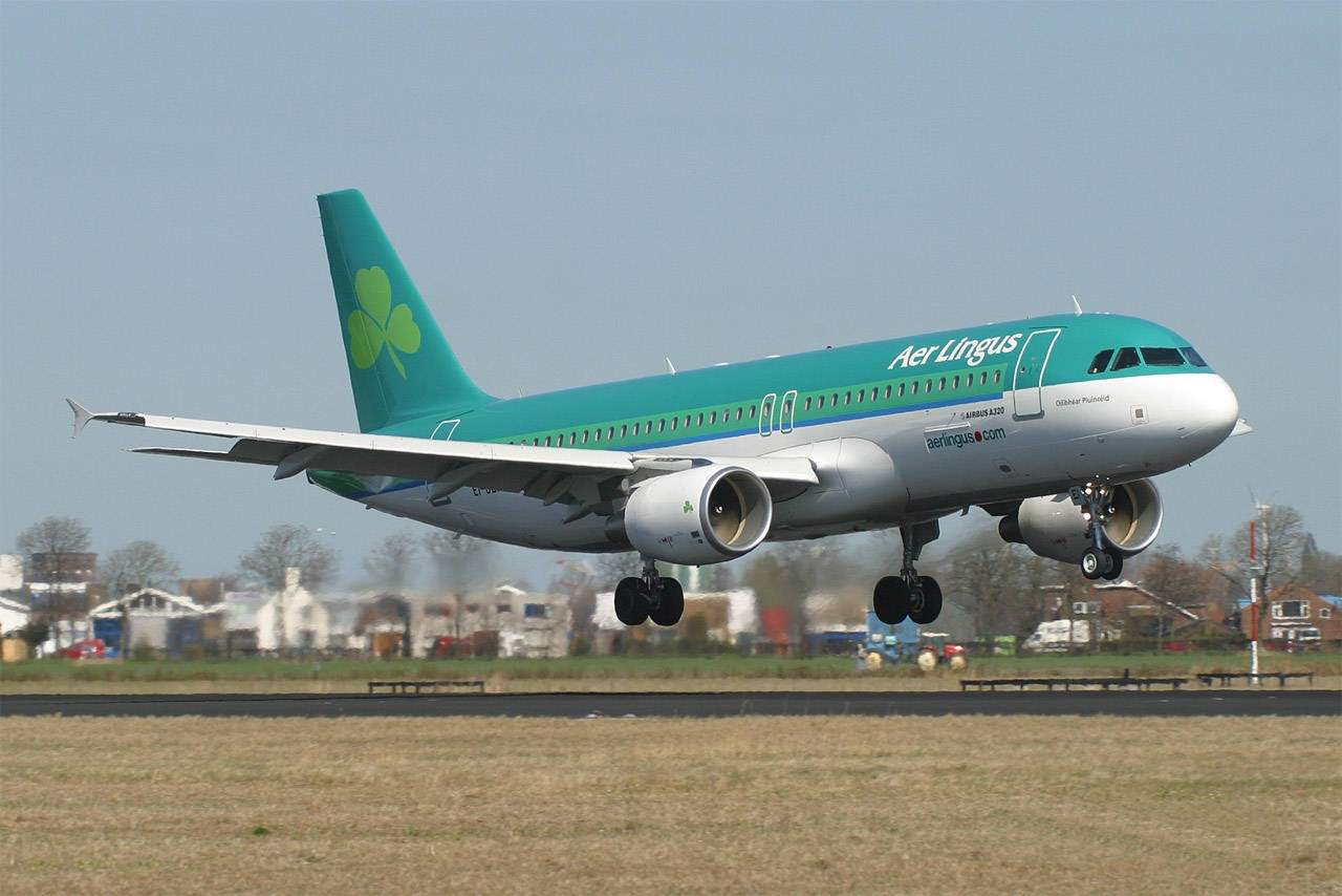 Boarding Of Aer Lingus Aviation Background