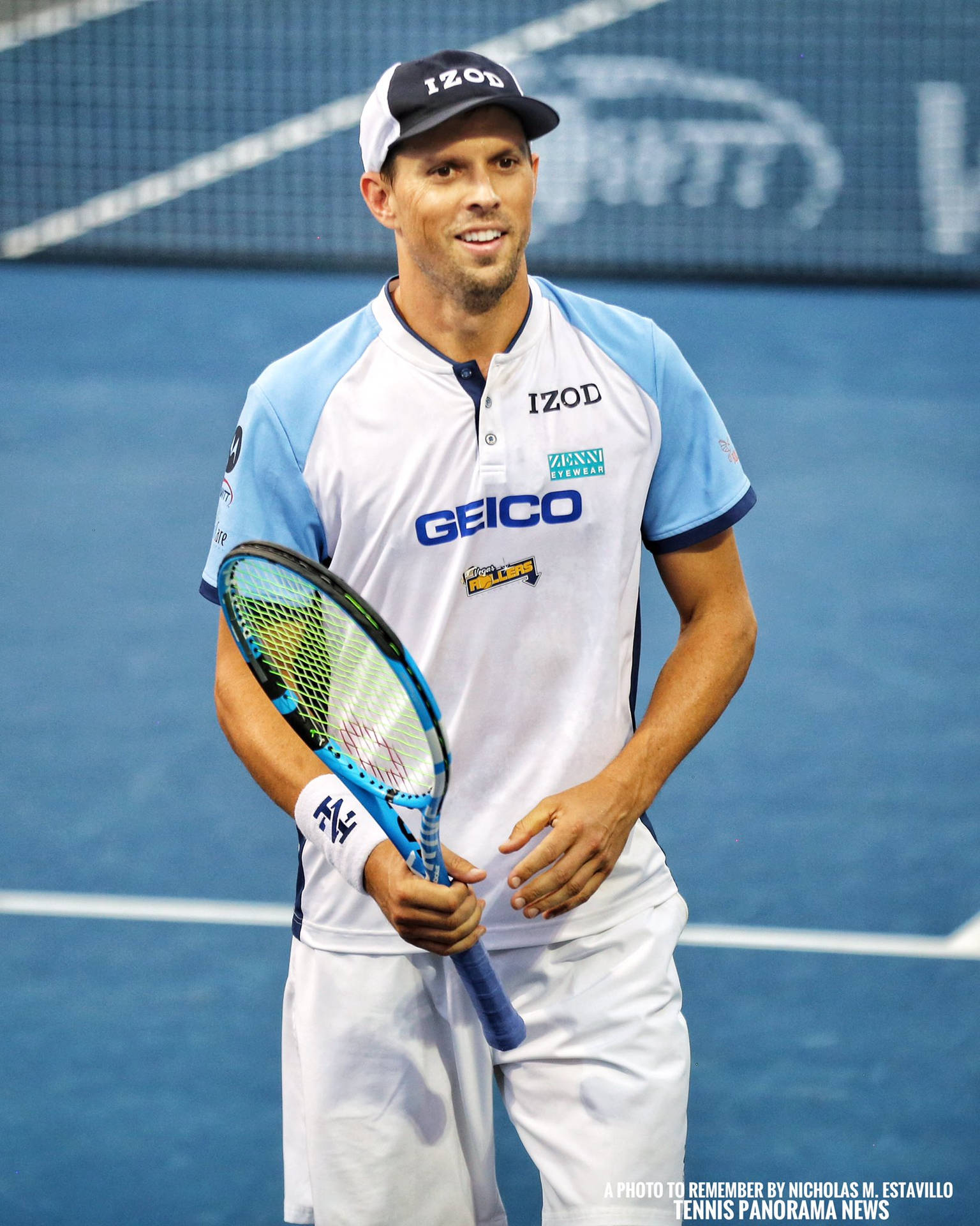 Bob Bryan Smiling Background