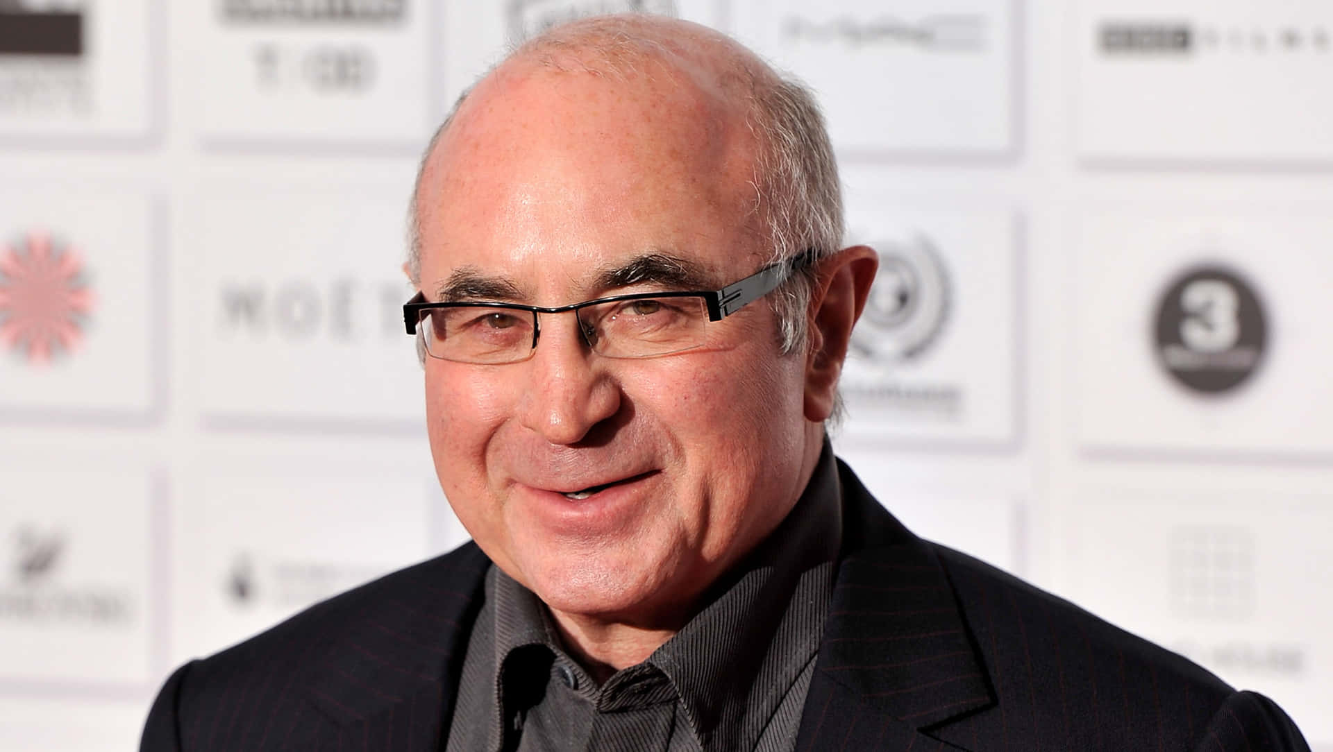 Bob Hoskins [wallpaper] Background