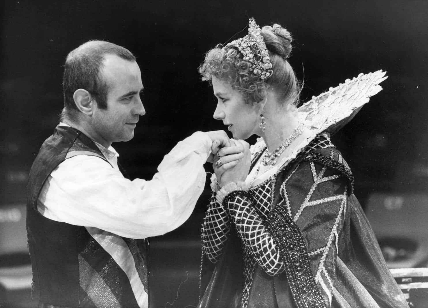 Bob Hoskins [wallpaper] Background