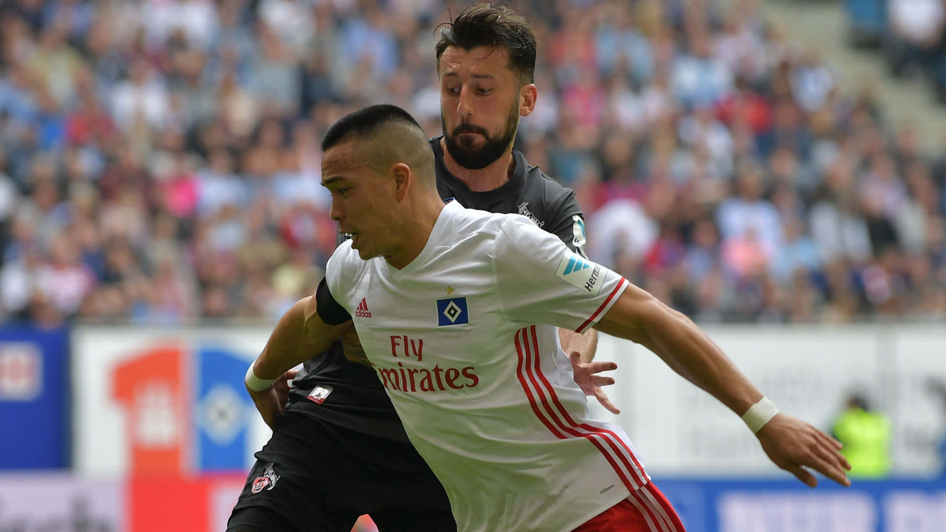 Bobby Wood Hamburger Versus Fc Koeln Bundesliga Match Background
