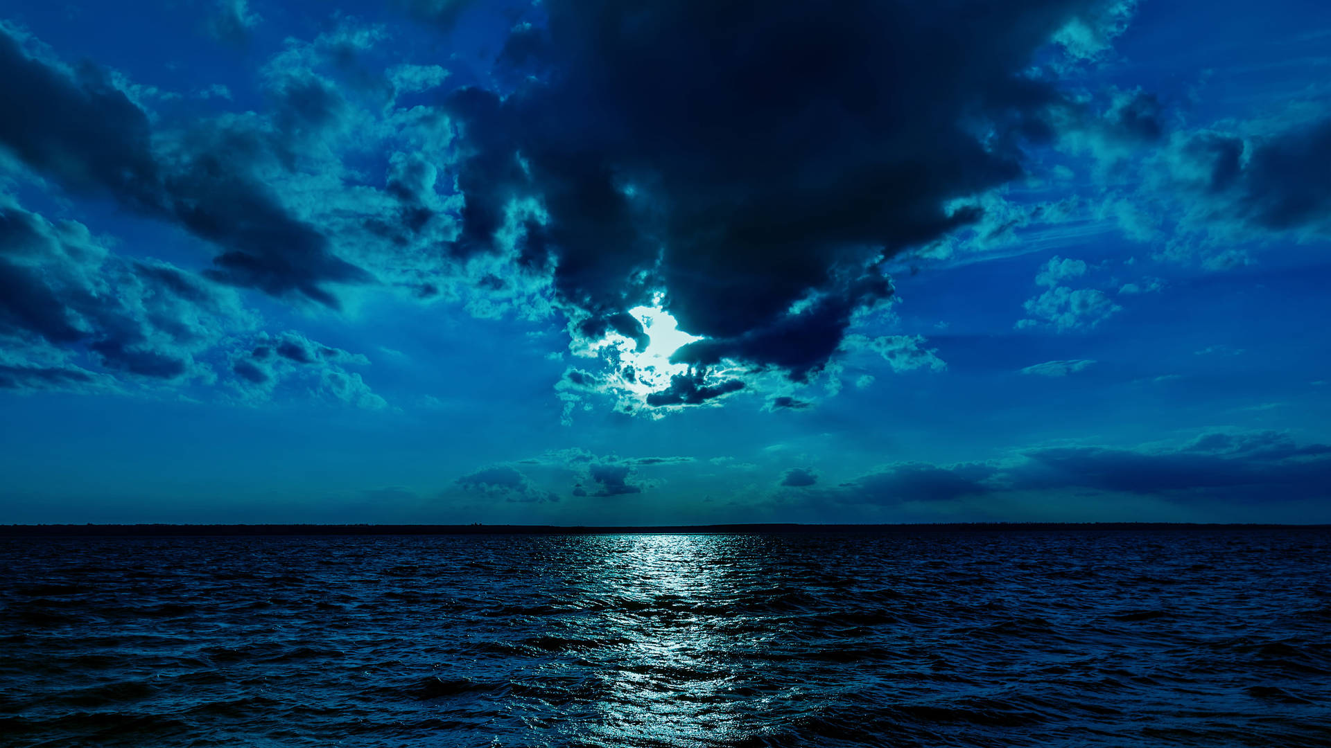 Body Of Water Under Moonlight 4k Background