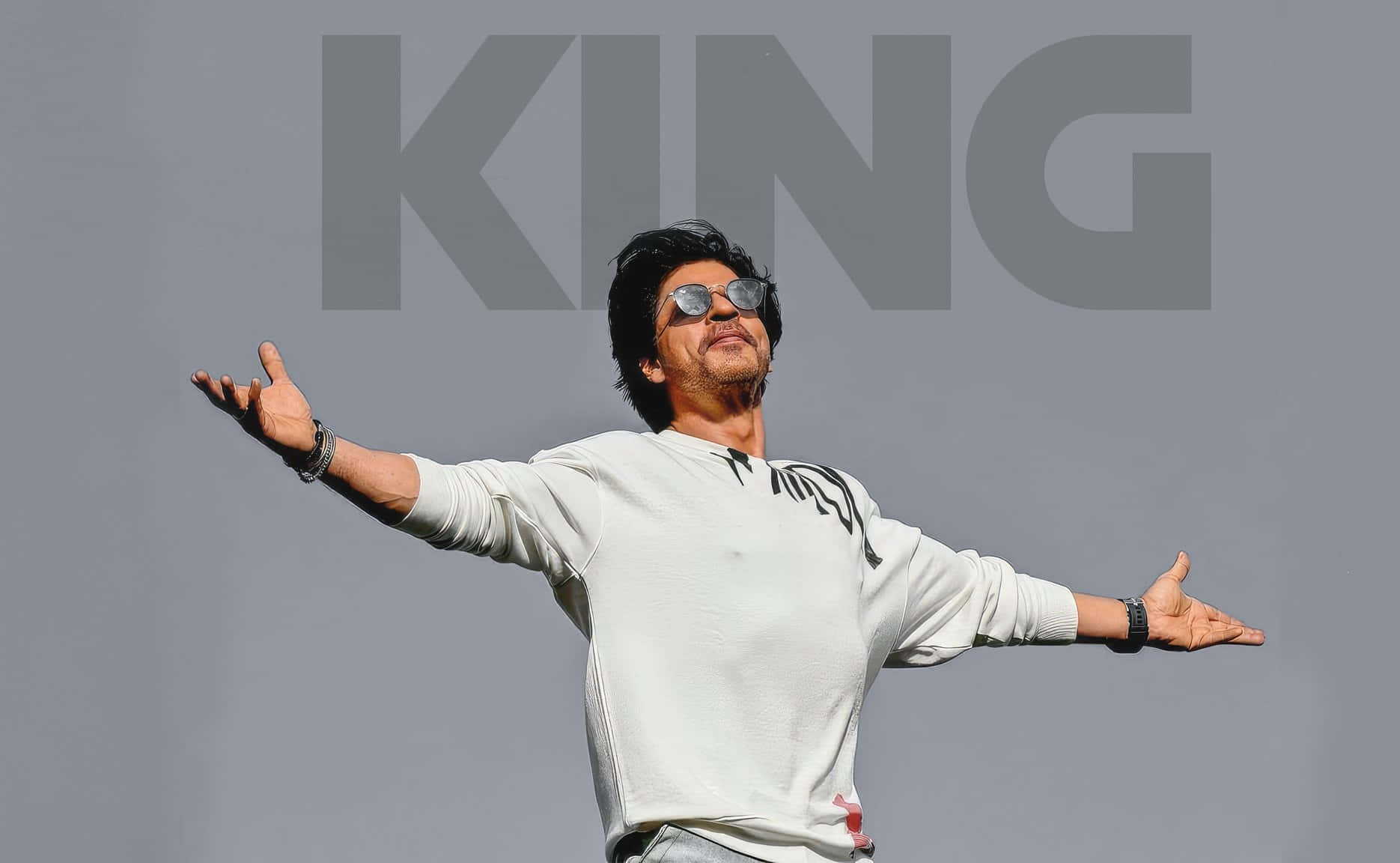 Bollywood King Pose Background