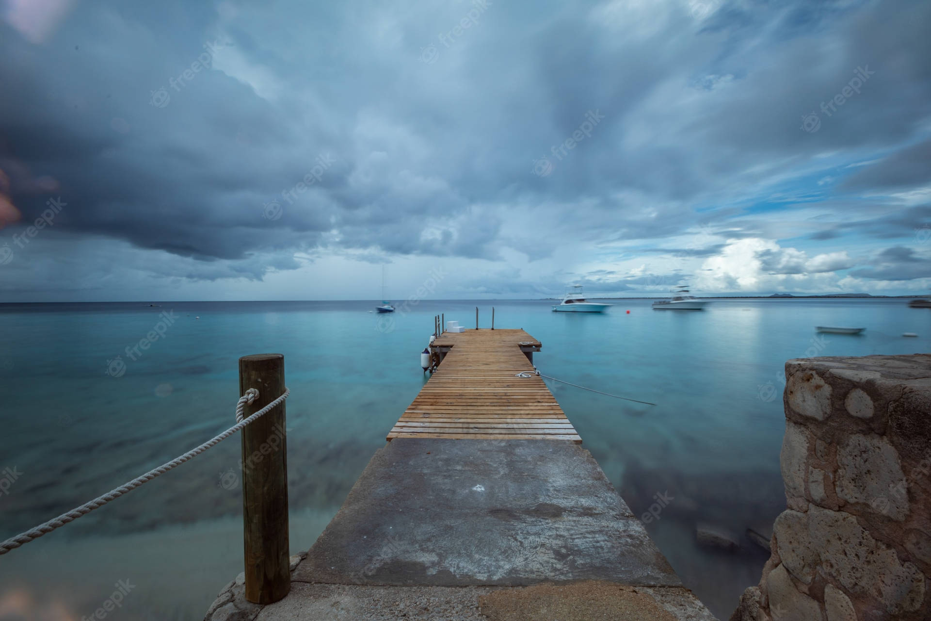 Bonaire Dark Sky Background