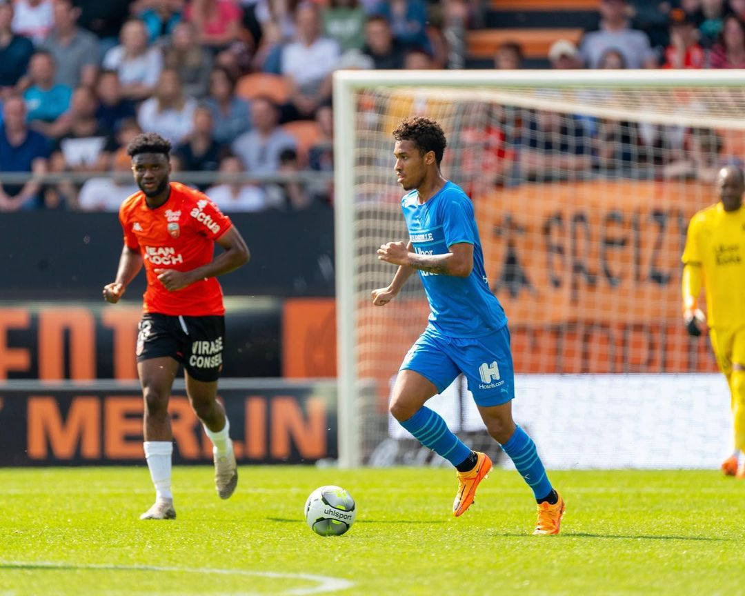 Boubacar Kamara In Bright Field Background