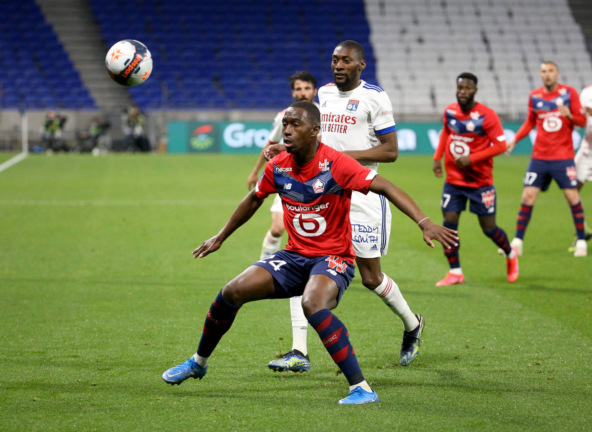 Boubakary Soumare Playing Football Background