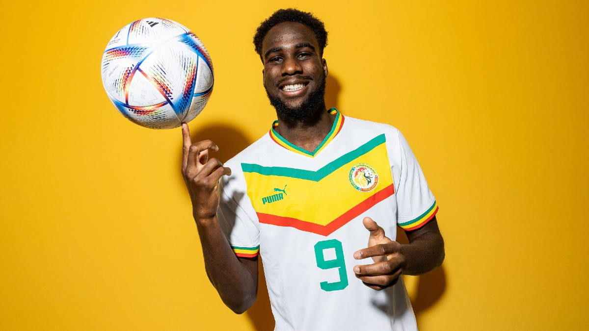 Boulaye Dia Playing For Senegal National Football Team Background