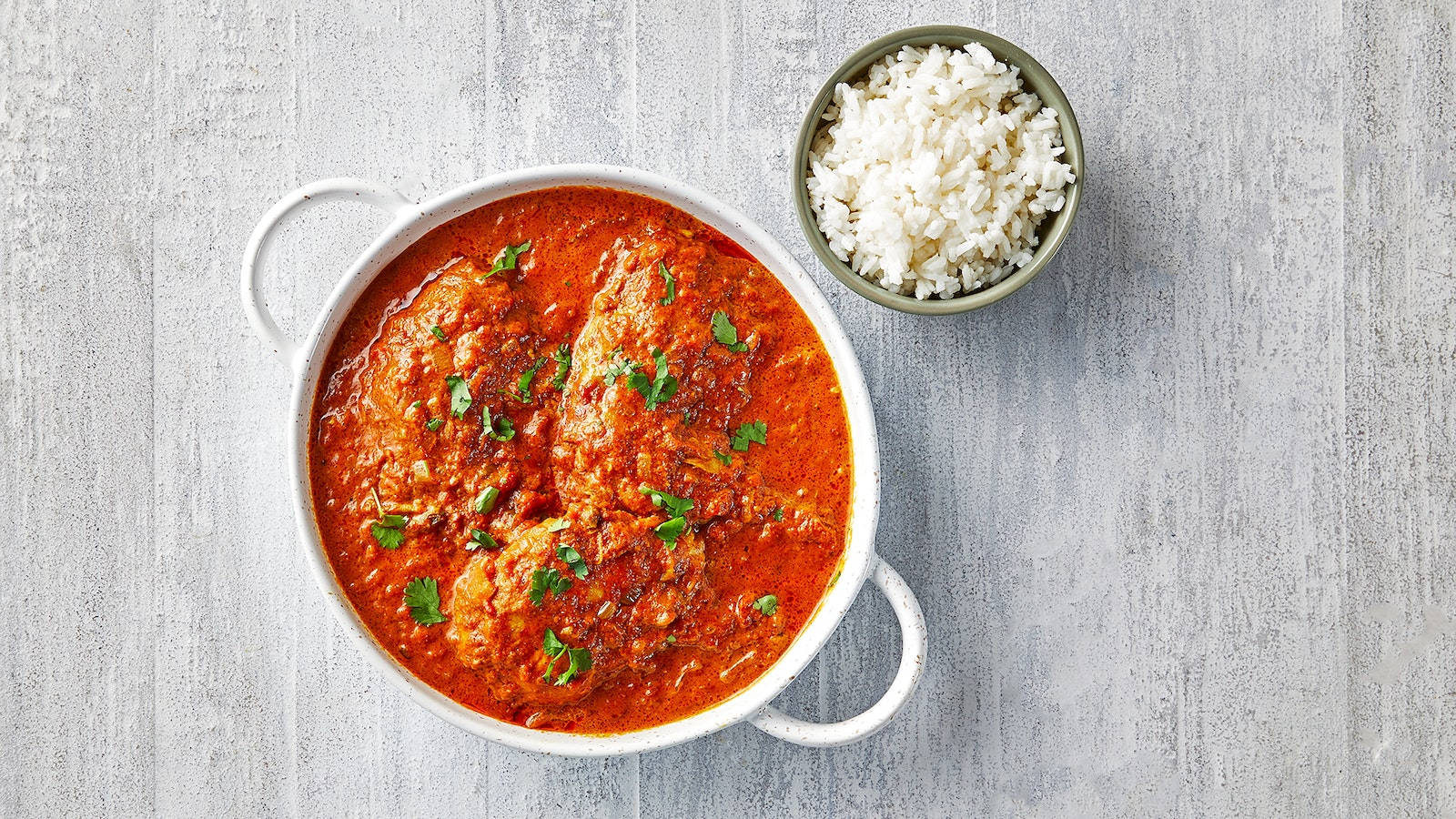 Bowl Of Butter Chicken Dish Background