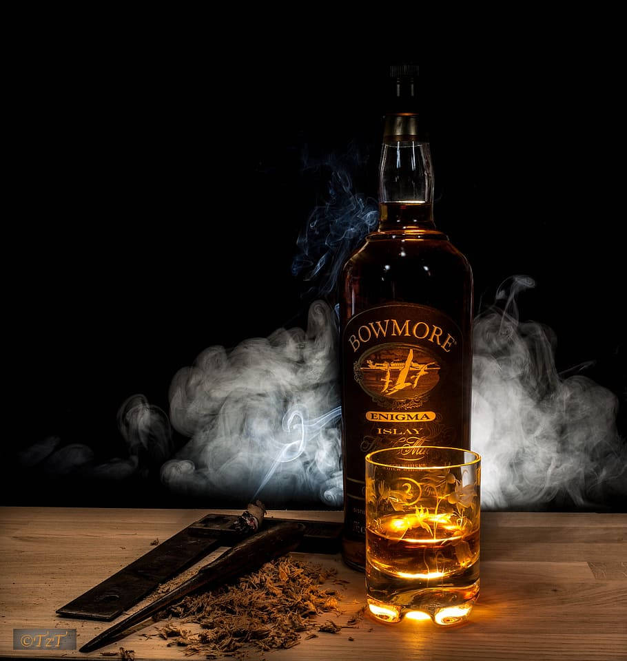 Bowmore Enigma Whisky Background