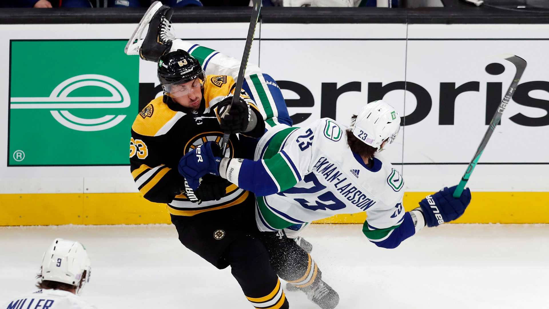 Brad Marchand Against Vancouver Canucks Background