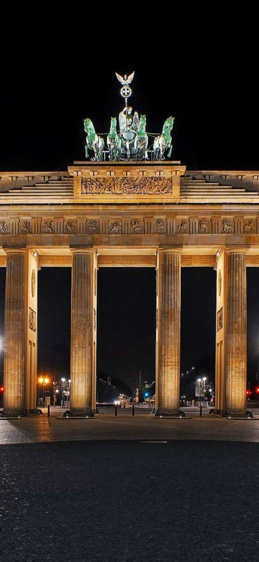 Brandenburg Gate Evening View Background