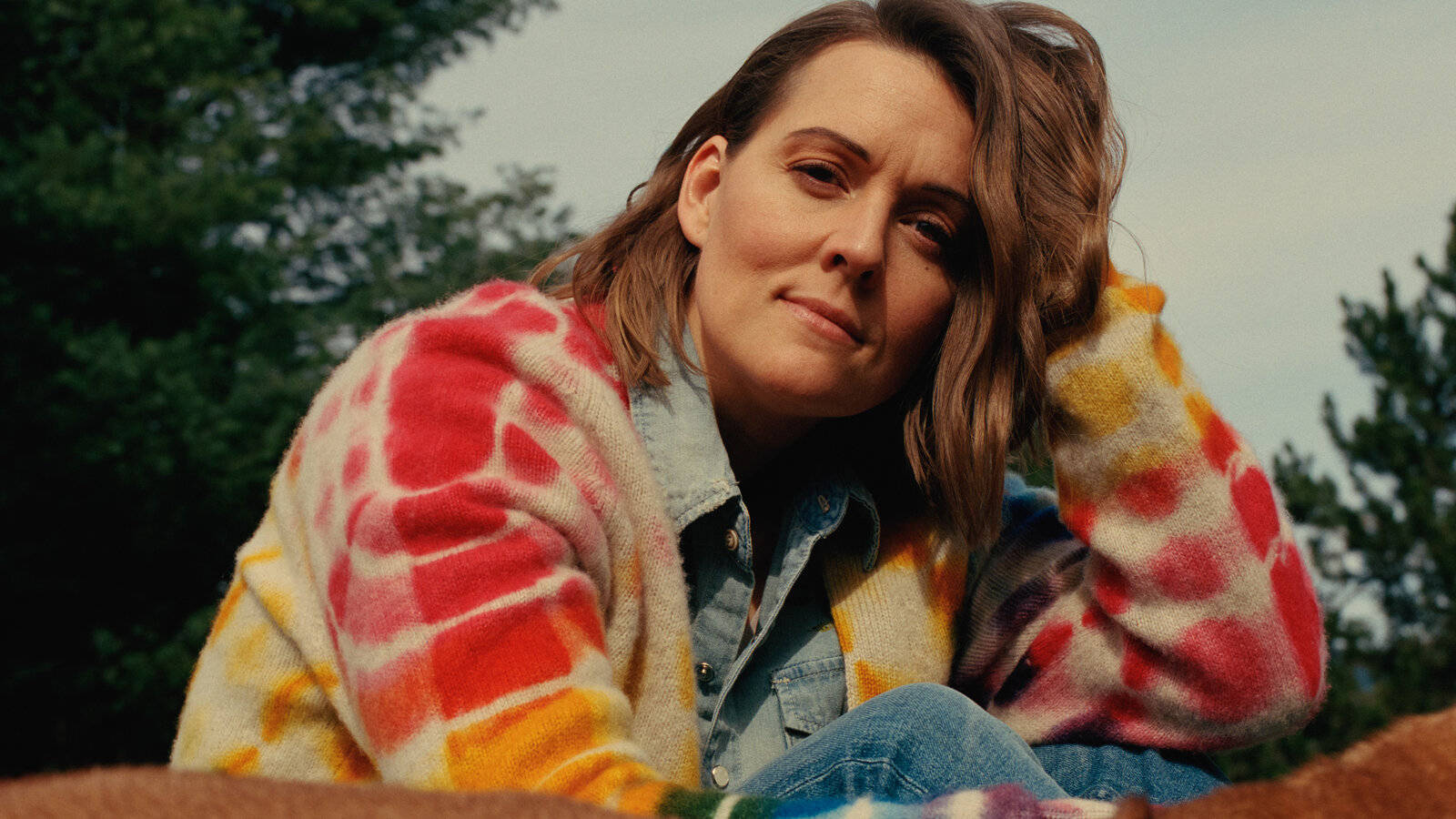 Brandi Carlile Looking Captivating In A Tie-dyed Shirt