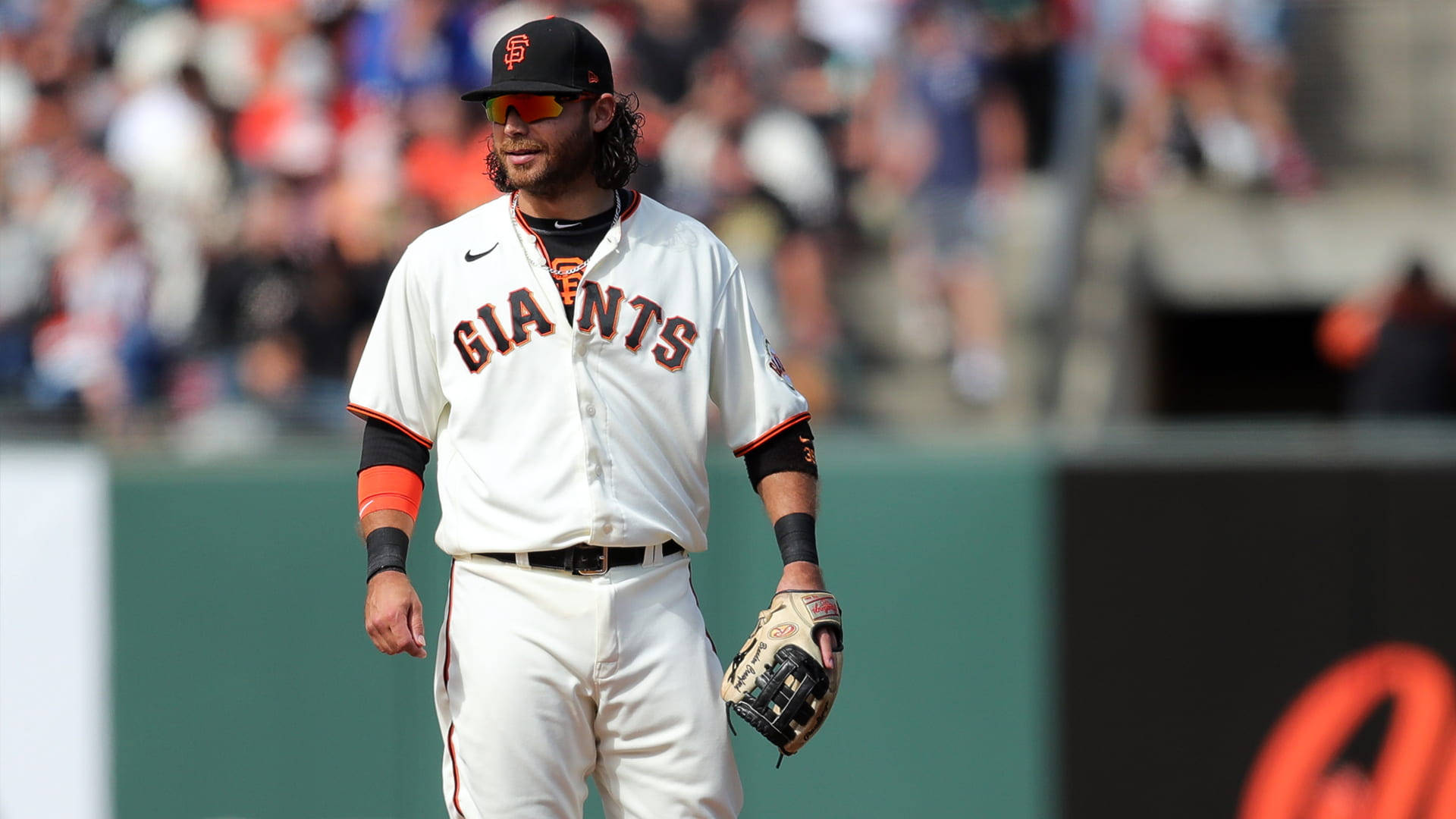 Brandon Crawford In The Field Background