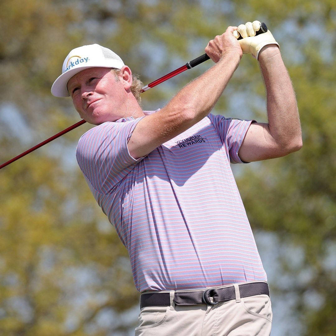 Brandt Snedeker Focused Expression Background