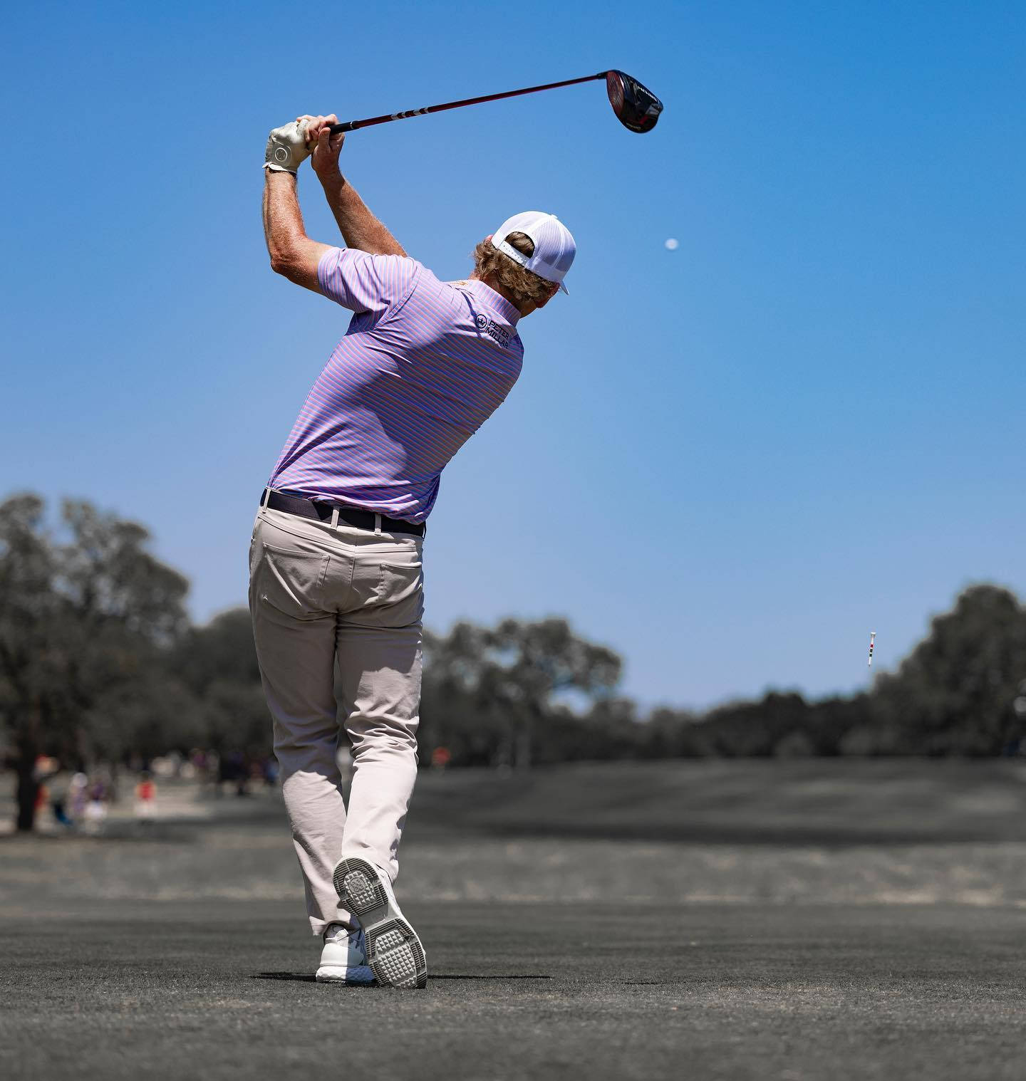 Brandt Snedeker Swinging Background