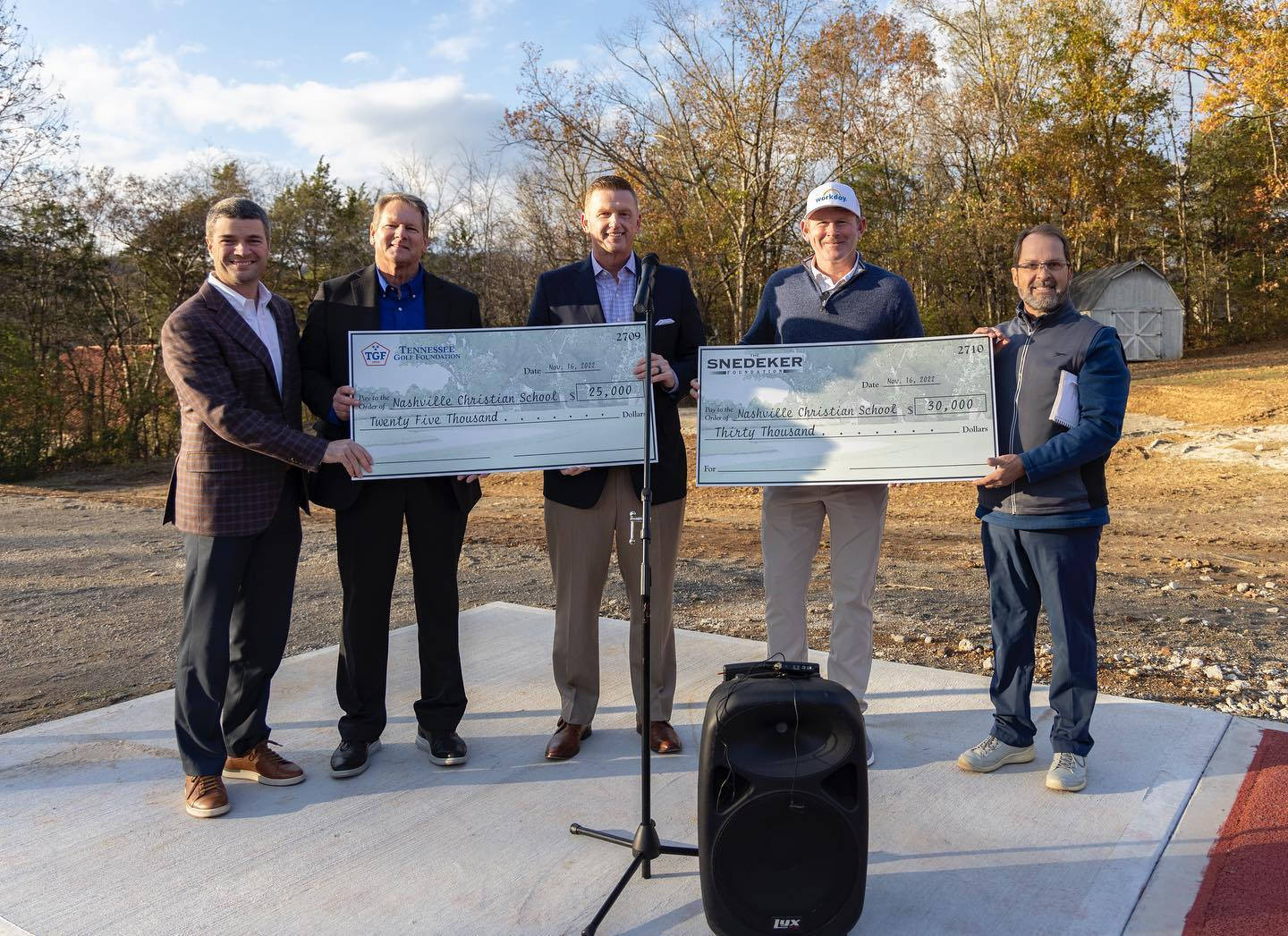 Brandt Snedeker With Prize Money Background